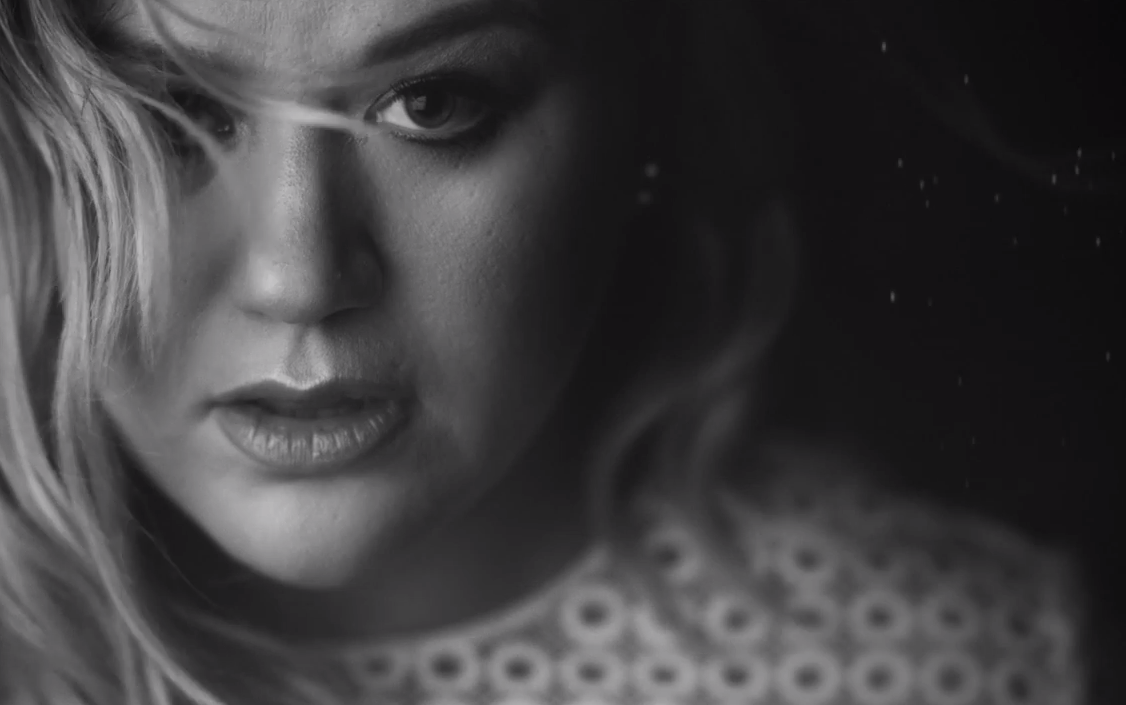 Let Kelly Clarkson Move You The Deep Cuts Music & Entertainment