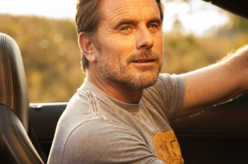 Charles Esten